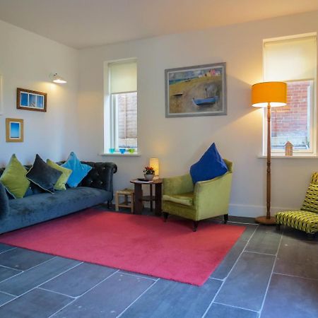 Robin'S Egg Apartment Aldeburgh Exterior photo